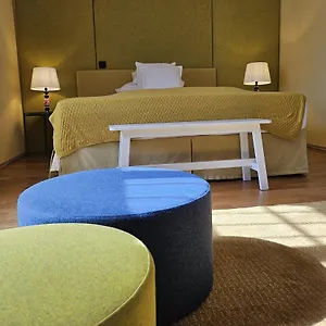 https://yellow-flat-direkt-bei-kf-uni-mit-gewolbe-inkl-parkplatz.graz-austria-hotels.com