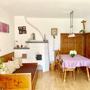 https://the-mountain-view-innsbruck.innsbruckaustriahotels.com